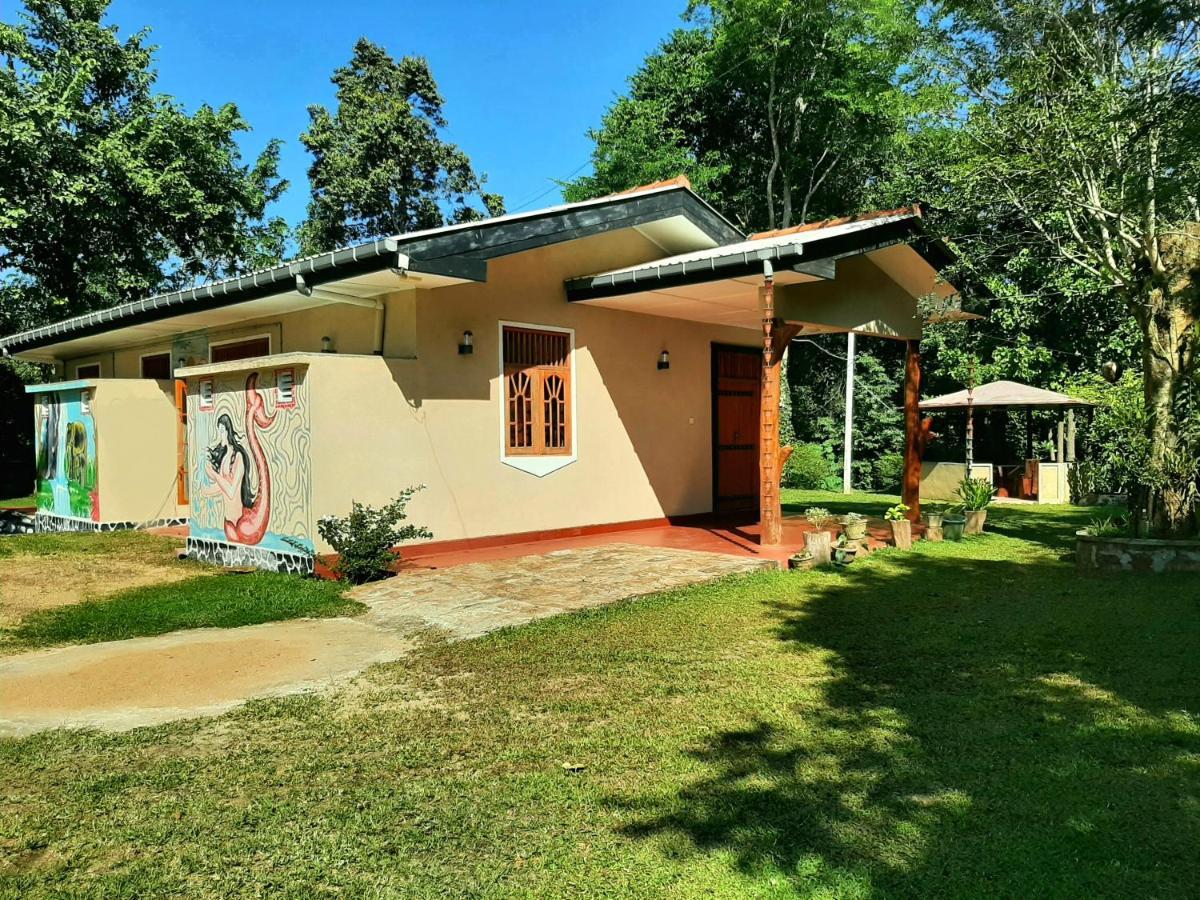 Kande Gedara Resort Monaragala Bagian luar foto